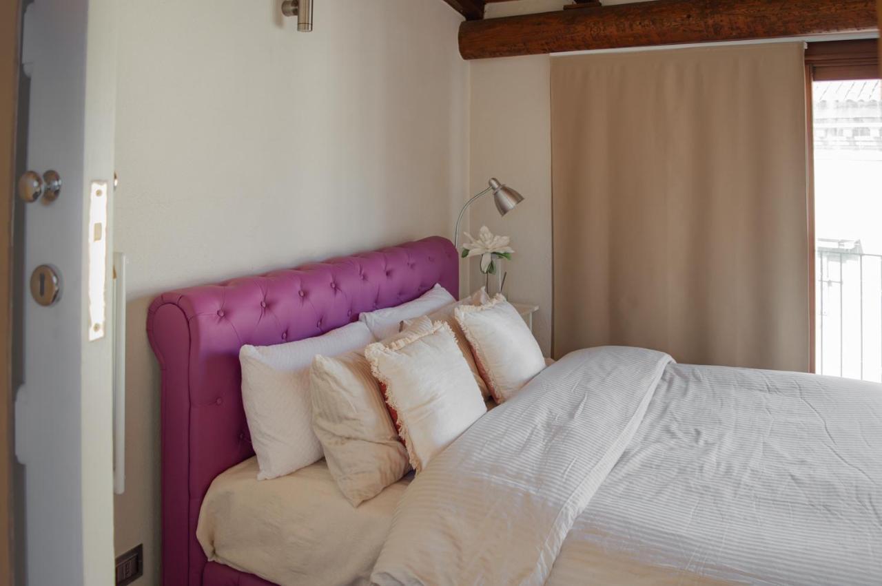 Santa Domenica Guest House II Catánia Buitenkant foto